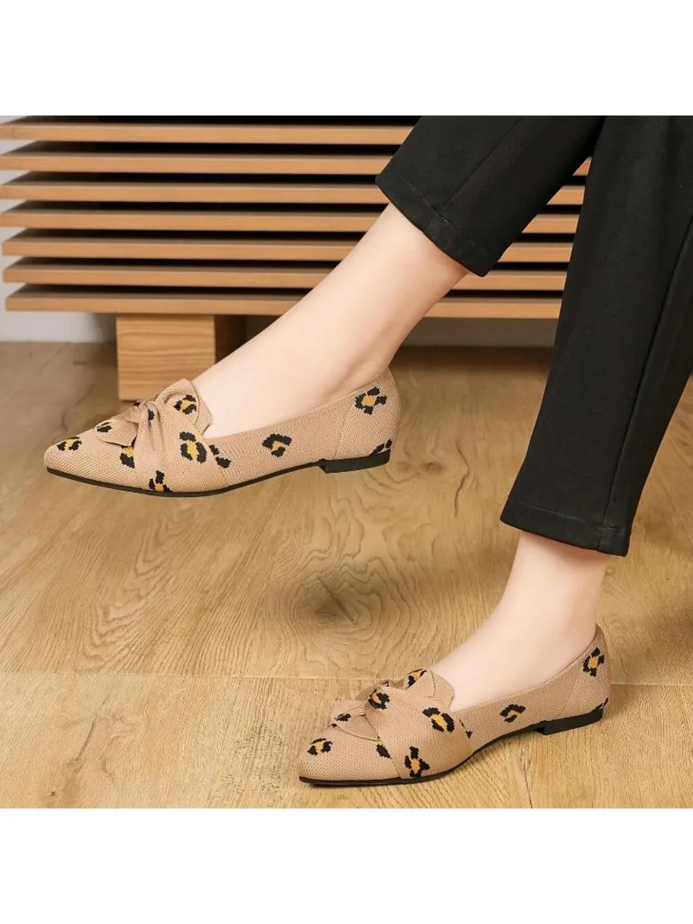 Women's Leopard Pointed Toe Ballet Flats with Bow Comfortable Knit Dressy Shoes